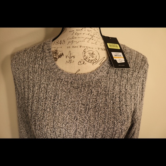 New with tags Jones NY cable knit gray sweater - Picture 3 of 5